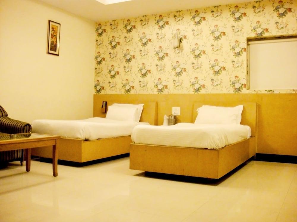 Hotel Pr Residency Amritsar Exterior foto