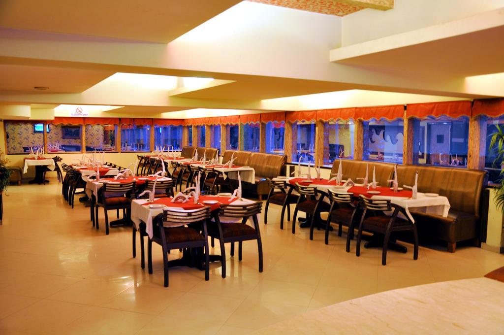 Hotel Pr Residency Amritsar Restaurante foto