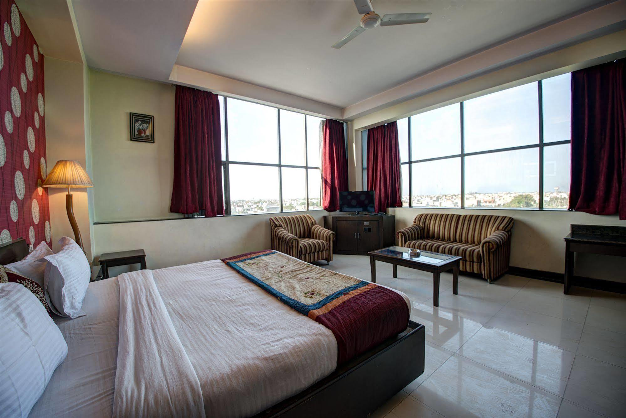Hotel Pr Residency Amritsar Exterior foto