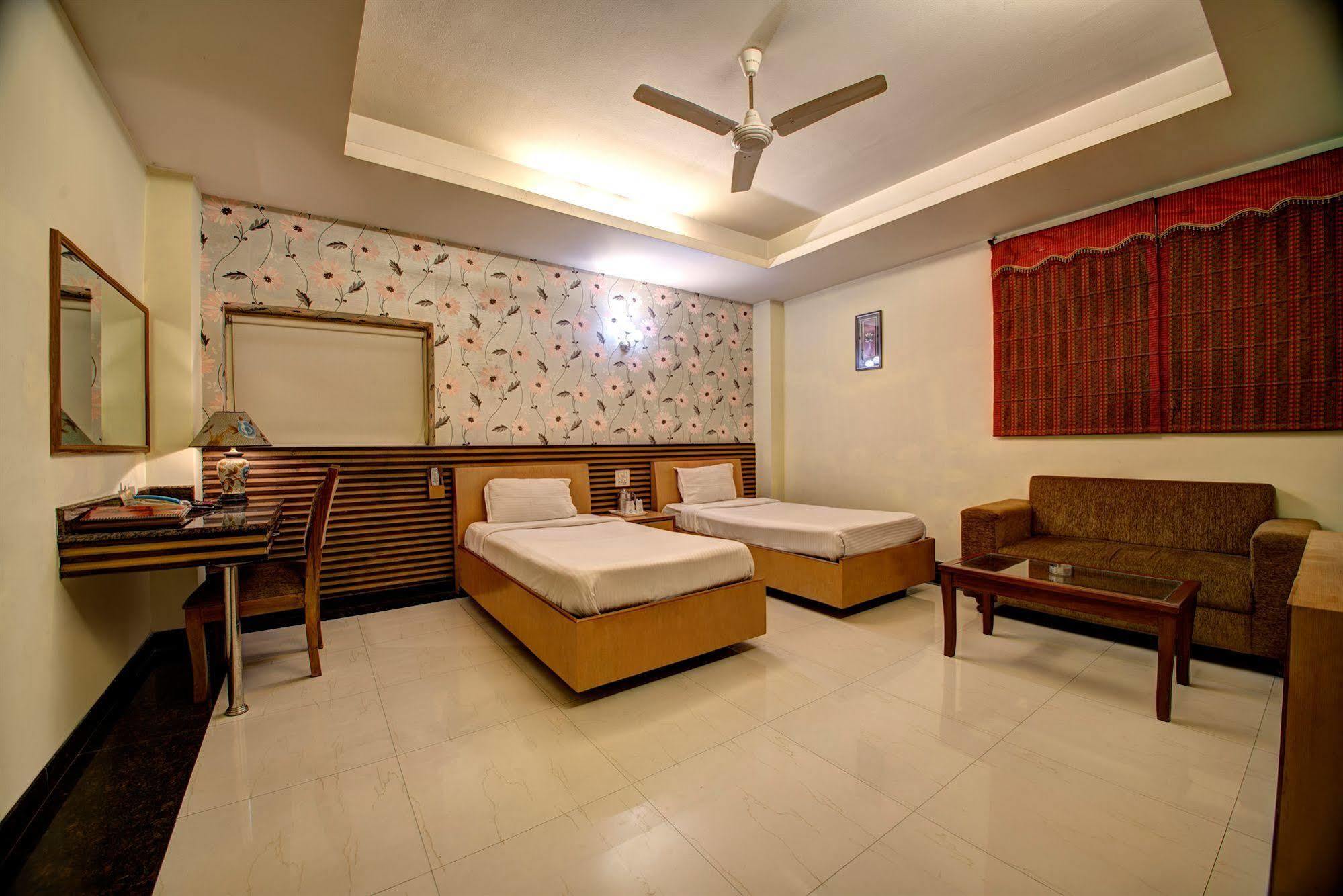 Hotel Pr Residency Amritsar Exterior foto